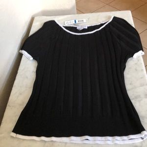 Joseph A Petite Black with White Detail Top. NWT
